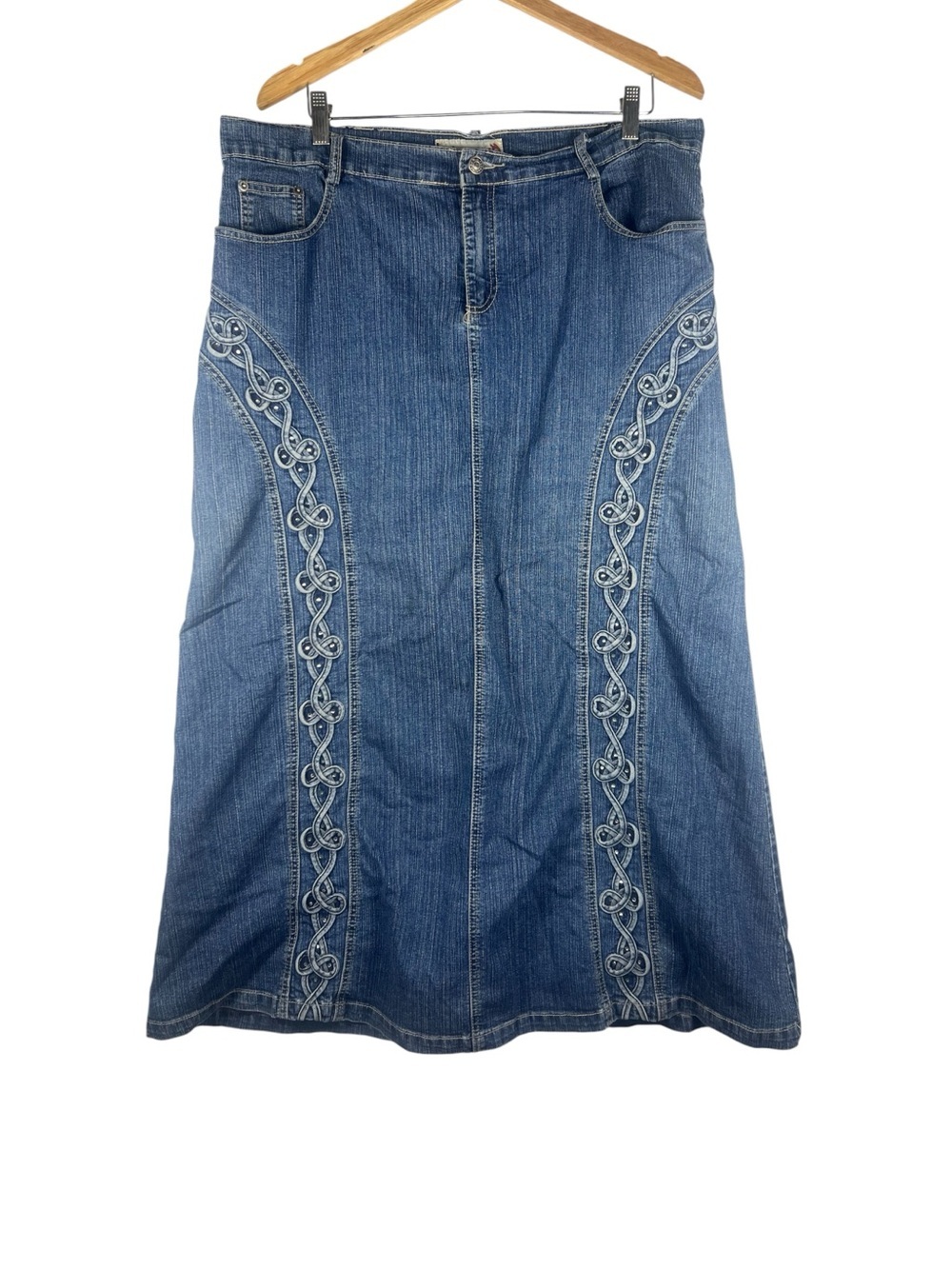 Advance Y2K Denim Maxi Skirt Embroidered Ornate Swirl Detail 36